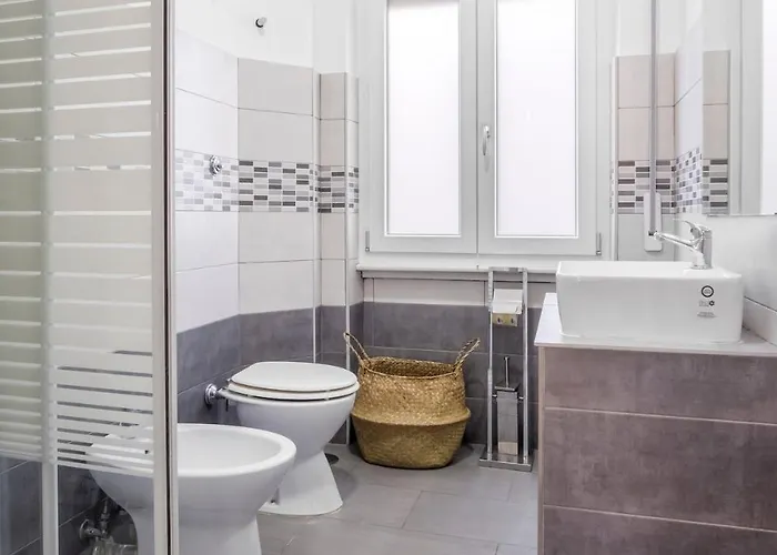 Three-room With Terrace Just A Few Minutes From The Vatican * Rom