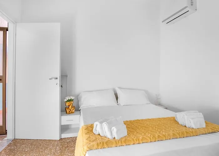 Apartment Three-room With Terrace Just A Few Minutes From The Vatican *