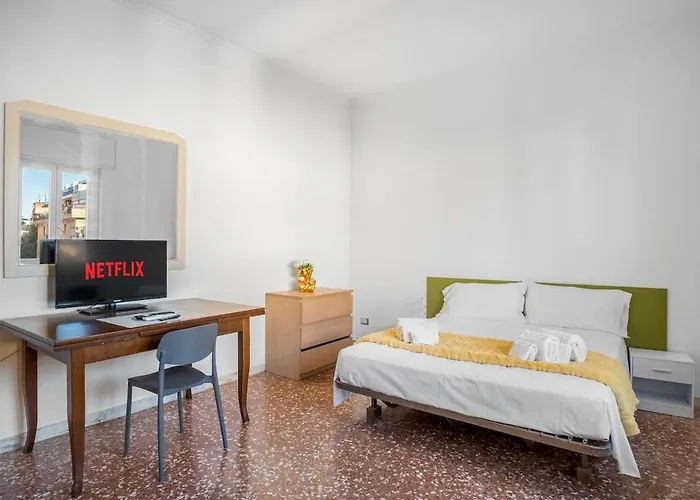 Three-room With Terrace Just A Few Minutes From The Vatican Apartment *